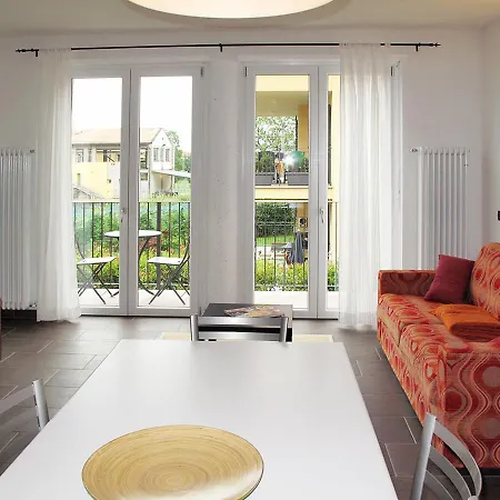 Ferienwohnung Dongo 256s